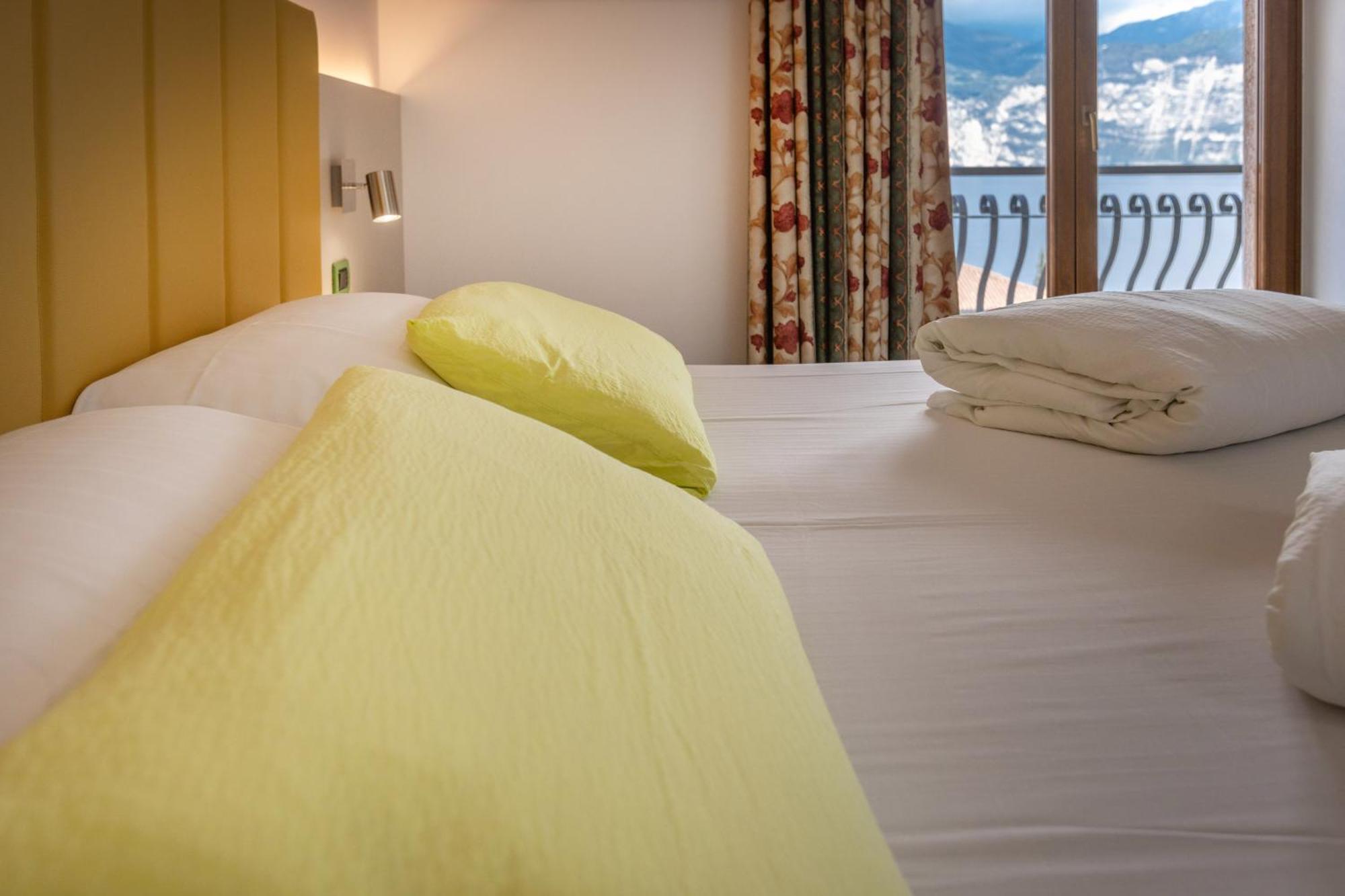 Hotel Augusta Malcesine Zewnętrze zdjęcie